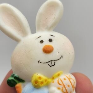 Vintage Bunny Pin Easter Hallmark 1979 Plastic 2.5